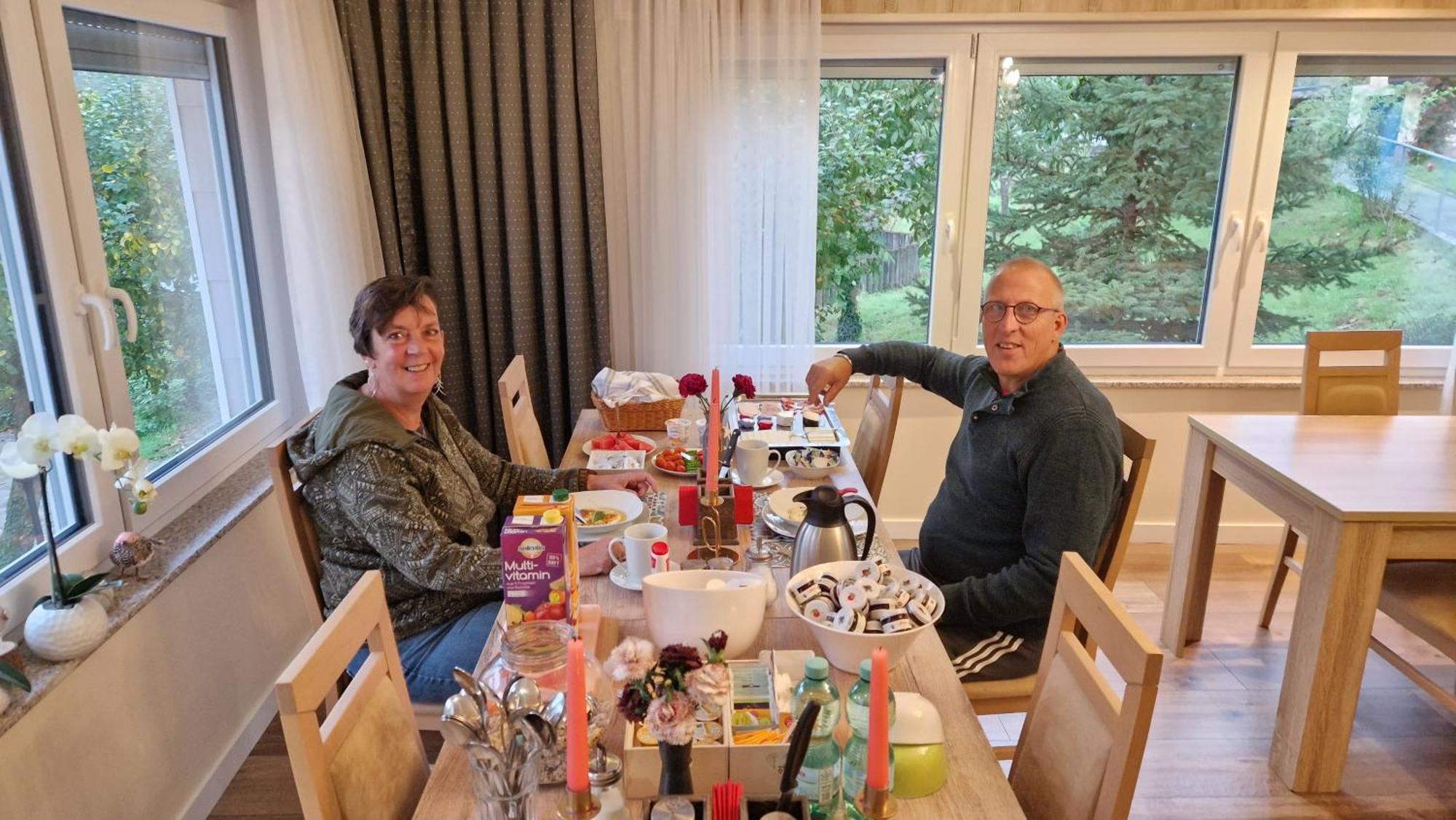 Moselina Gaestezimmer ザンクト・アルデグント エクステリア 写真